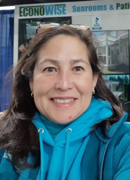 Brenie Matute Her professional career dates back 25 years in various business sectors and export markets, including offshore assembly and retail of aluminum windows, doors and railings. At ease in the construction industry, she shares Lesley’s vision of growth for ECONOWISE and is eager to develop its business potential.